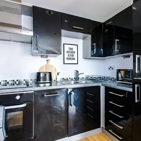 Rest & Recharge In Hulme By The City Centre Apartmán