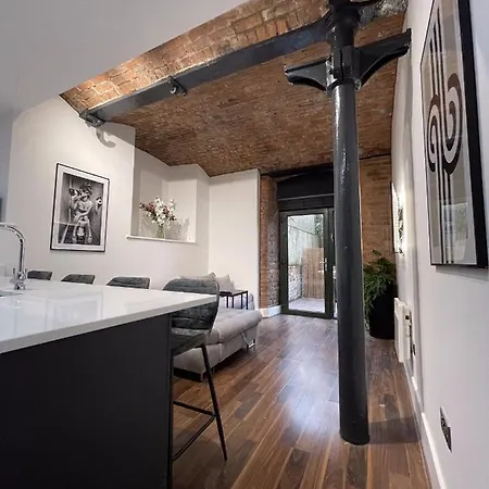 Boutique Warehouse Apartment By The Jacksonheim Boutique Prázdninový dům *
