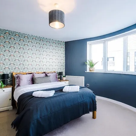 Rest & Recharge In Hulme By The City Centre Apartmán