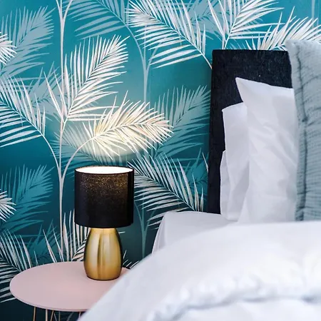 Rest & Recharge At The Orange Grove * Manchester
