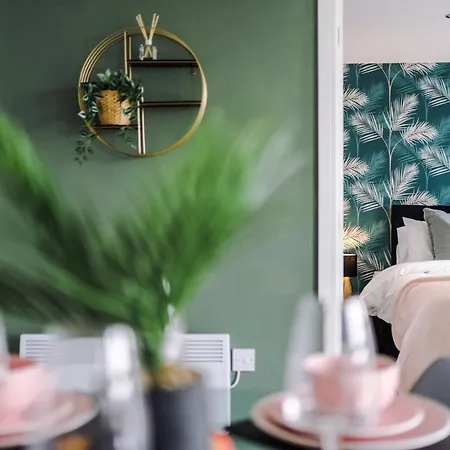 Rest & Recharge At The Orange Grove *