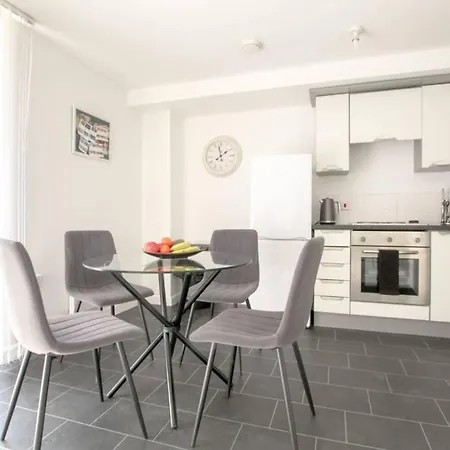 Modern Fresh 2bd Apt Close To Centre And Uni-slps5 Apartment Manchester