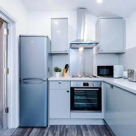 Stunning Refurbished House - Free Wifi - Sleeps 5 Holiday home Manchester