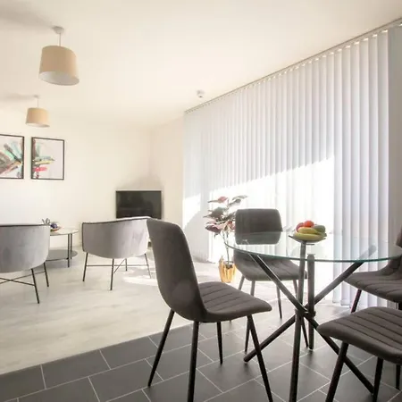Modern Fresh 2bd Apt Close To Centre And Uni-slps5 *