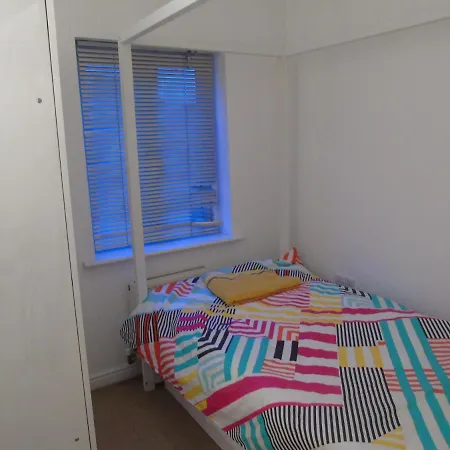 Guest house Swinton Manchester