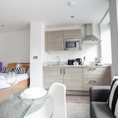 Cosy Central In Heart Of City Centre Apartment *