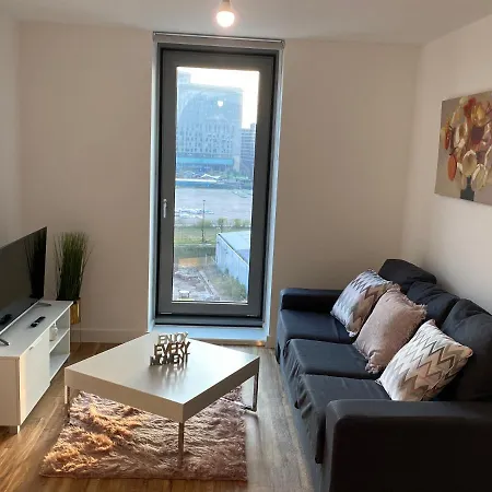 1 Bedroom Lovely In Salford Quays Free Street Parking Subject To Availability Apartment