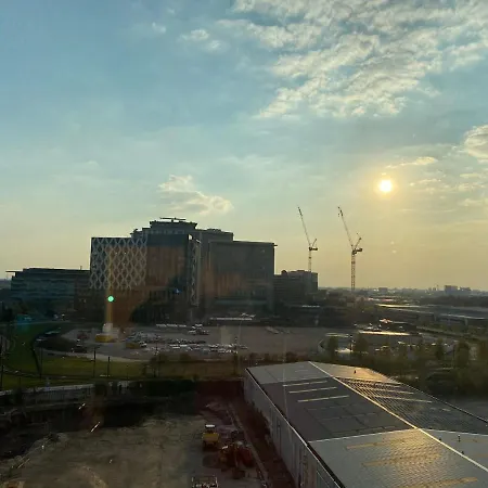 1 Bedroom Lovely In Salford Quays Free Street Parking Subject To Availability * Manchester