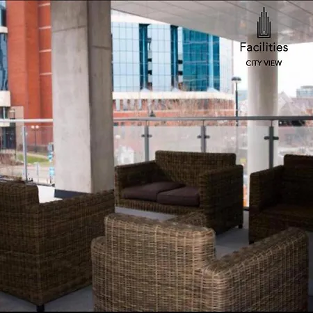 Appartement 1 Bedroom Lovely In Salford Quays Free Street Parking Subject To Availability *