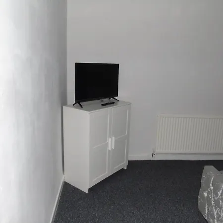 Great 2-bed In Next To Trams Manchester