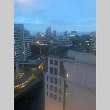 Amazing 2 Bedroom City Centre Apartment.