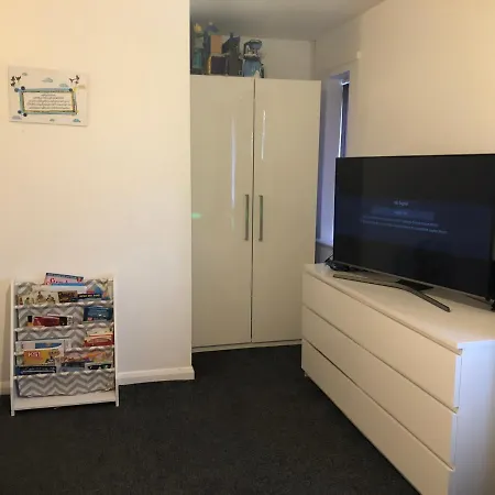 Kiki'S Guest House Penzion Manchester