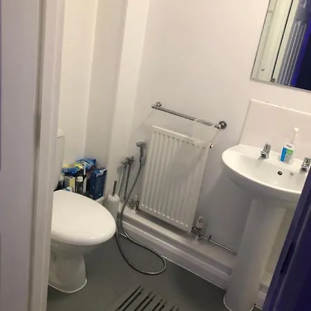 Kiki'S Guest House * Manchester