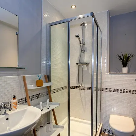 דירה Luxurious 2 Bed Apartment