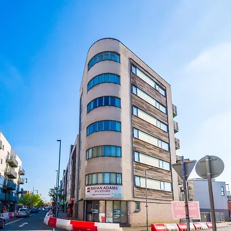 Rest & Recharge In Hulme By The City Centre *
