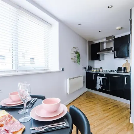 Rest & Recharge In Hulme By The City Centre Manchester