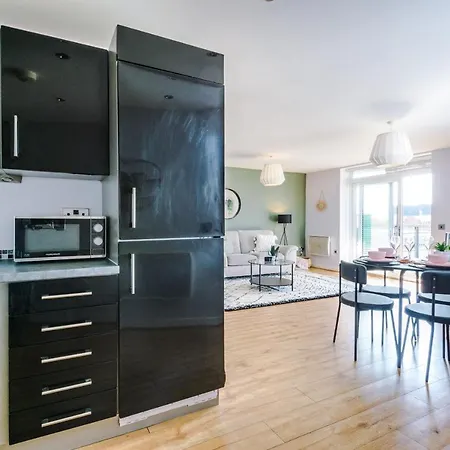 Rest & Recharge In Hulme By The City Centre * Manchester