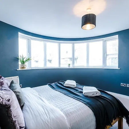 Rest & Recharge In Hulme By The City Centre Apartmán