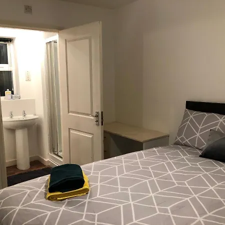 Double Bedroom With Ensuite Guest house Manchester