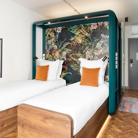 Yotel Deansgate Otel 4*