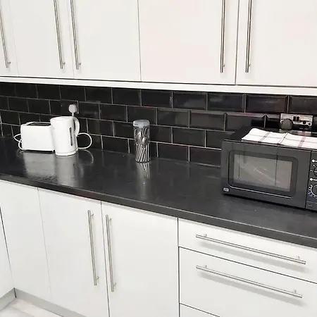 Cherie Gorgeous 4 Bedrooms Stylish Modern House In Manchester Holiday home