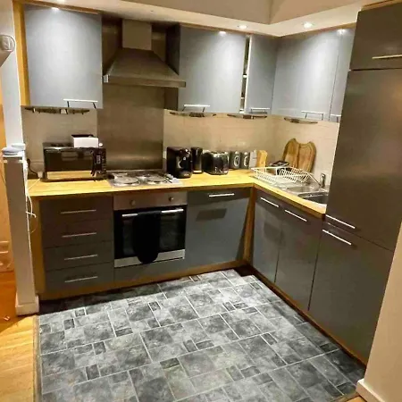 Апартаменты Top Floor Apartment Near Piccadilly Station Манчестер