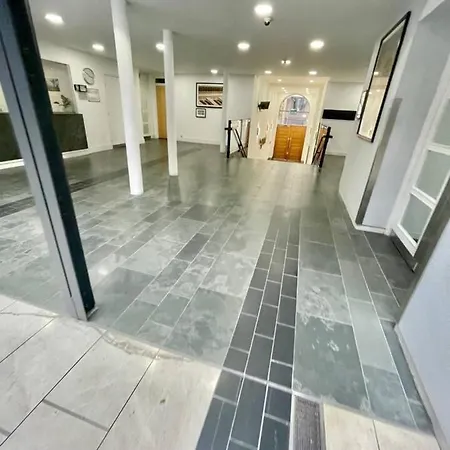 Top Floor Apartment Near Piccadilly Station Манчестер
