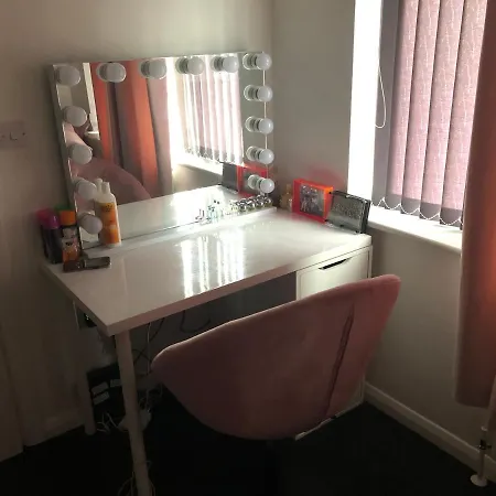 Kiki'S Guest House