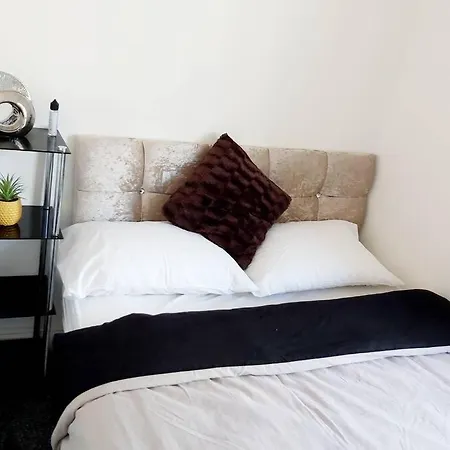 Σπίτι διακοπών Cherie Gorgeous 4 Bedrooms Stylish Modern House In Manchester *