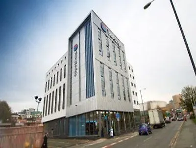 Travelodge Arena Hotel 3*