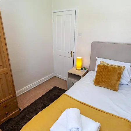 Διαμέρισμα Spacious Comfortable 3Bed Home - Great Location *