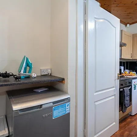 Spacious Comfortable 3Bed Home - Great Location * Манчестер