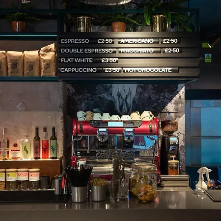 Yotel Deansgate Отель