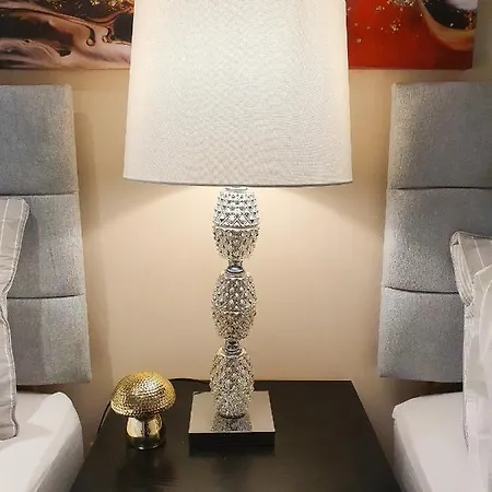 A Timeless Classic Apartment - Parking Apartment *
