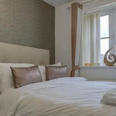 Luxury 4 Bedroom House