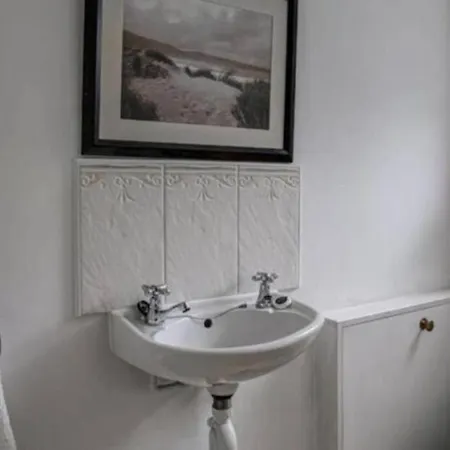 Luxury 4 Bedroom House * Manchester