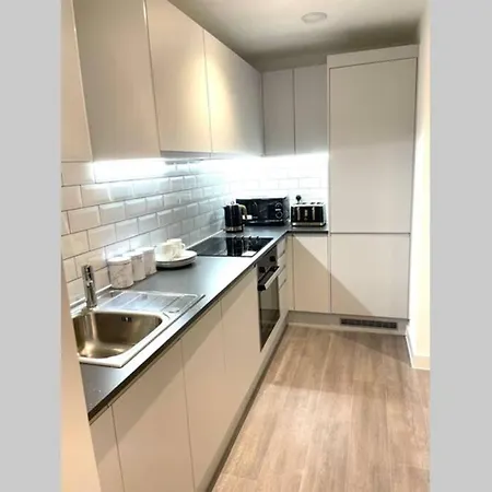 New Residential And Family Friendly Apartment Close To Manchester Old Trafford Deansgate City And Trafford Centre Μάντσεστερ
