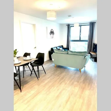 New Residential And Family Friendly Apartment Close To Manchester Old Trafford Deansgate City And Trafford Centre Διαμέρισμα *