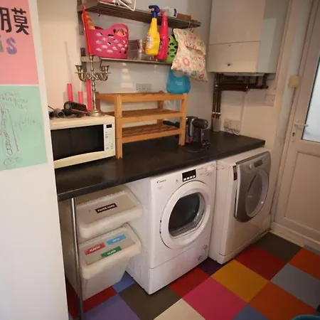 Spacious Family In Chorlton Villa Manchester