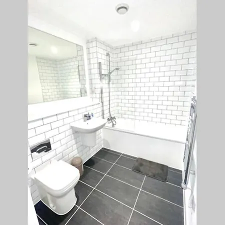 Διαμέρισμα New Residential And Family Friendly Apartment Close To Manchester Old Trafford Deansgate City And Trafford Centre *