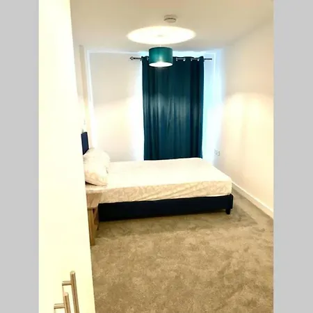 Διαμέρισμα New Residential And Family Friendly Apartment Close To Manchester Old Trafford Deansgate City And Trafford Centre *