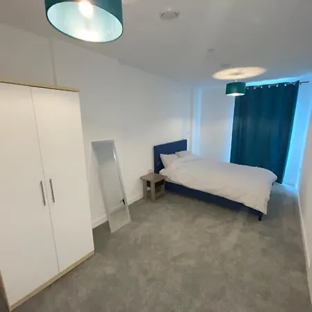 Διαμέρισμα New Residential And Family Friendly Apartment Close To Manchester Old Trafford Deansgate City And Trafford Centre *