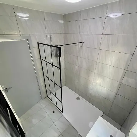 Semesterbostad 4 Bedroom House Next To City Centre