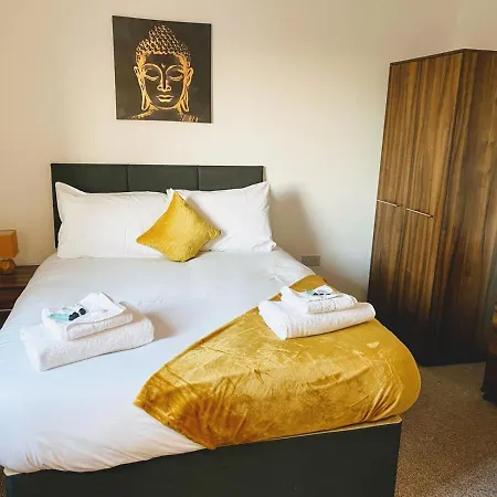 Modern Townhouse - Sleeps 6 - Near Salford Quays * Μάντσεστερ
