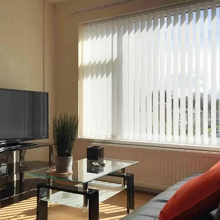 Serene Apt In The Heart Of Stretford *