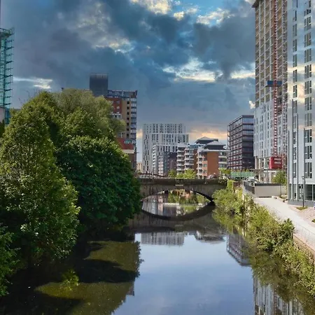 Adelphi Wharf Luxury *