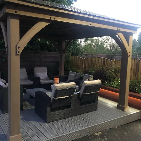 Guest house Hendham House - Near Etihad Stadium, Coop Live Arena, Ao Arena, Piccadilly Train Station & Centre