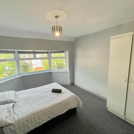 Semesterbostad 4 Bedroom House Next To City Centre *