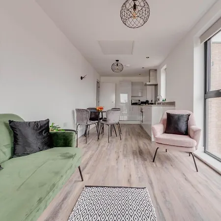 Daire Pass The Keys Modern 2 Bedroom Apartment Manchester Media City Manchester