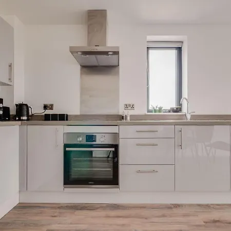 Pass The Keys Modern 2 Bedroom Apartment Manchester Media City * Manchester